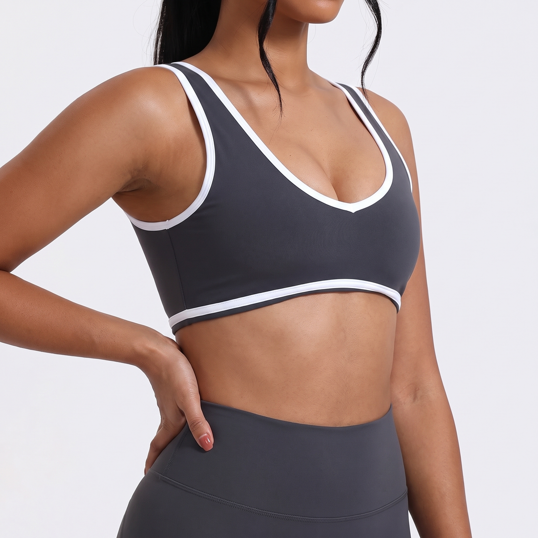 Contrast Brushed Sports Bra – image 3 of 7
